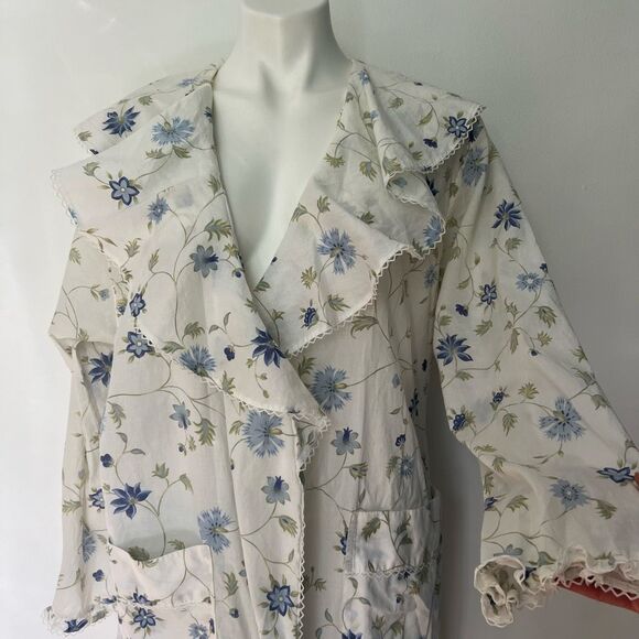 Victorias Secret Country Floral Robe - Picture 5 of 11